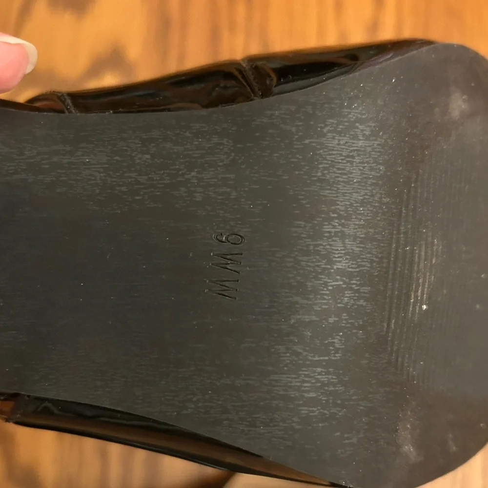 Torrid Black Slingback Heels with Patent Leather Finish - Picture 4 of 4